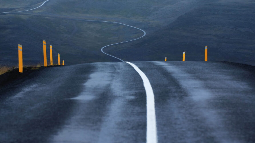Duży 53-procentowy spadek liczby ofiar śmiertelnych na drogach w styczniu, mówi RSU